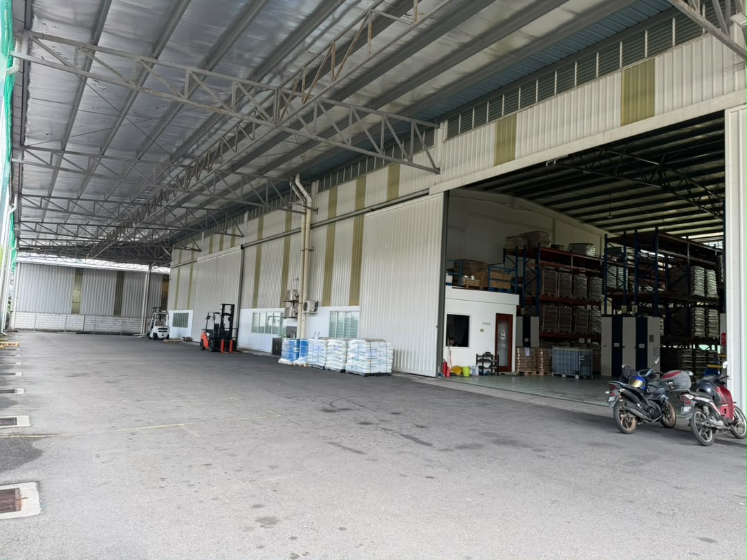 mergrace warehouse